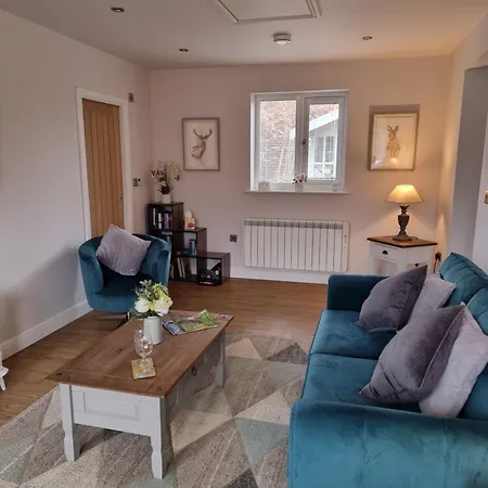 Begonia Cottage Briston Extérieur photo